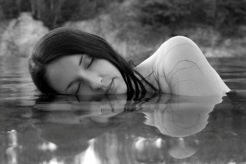 portaet_im_wasser